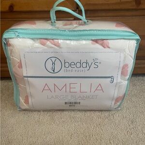 Brand new pillow covers throw pillow and blanket